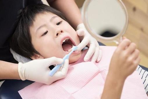 新琴似（札幌市北区）の歯医者、ふれあいの杜歯科・こども歯科の小児歯科