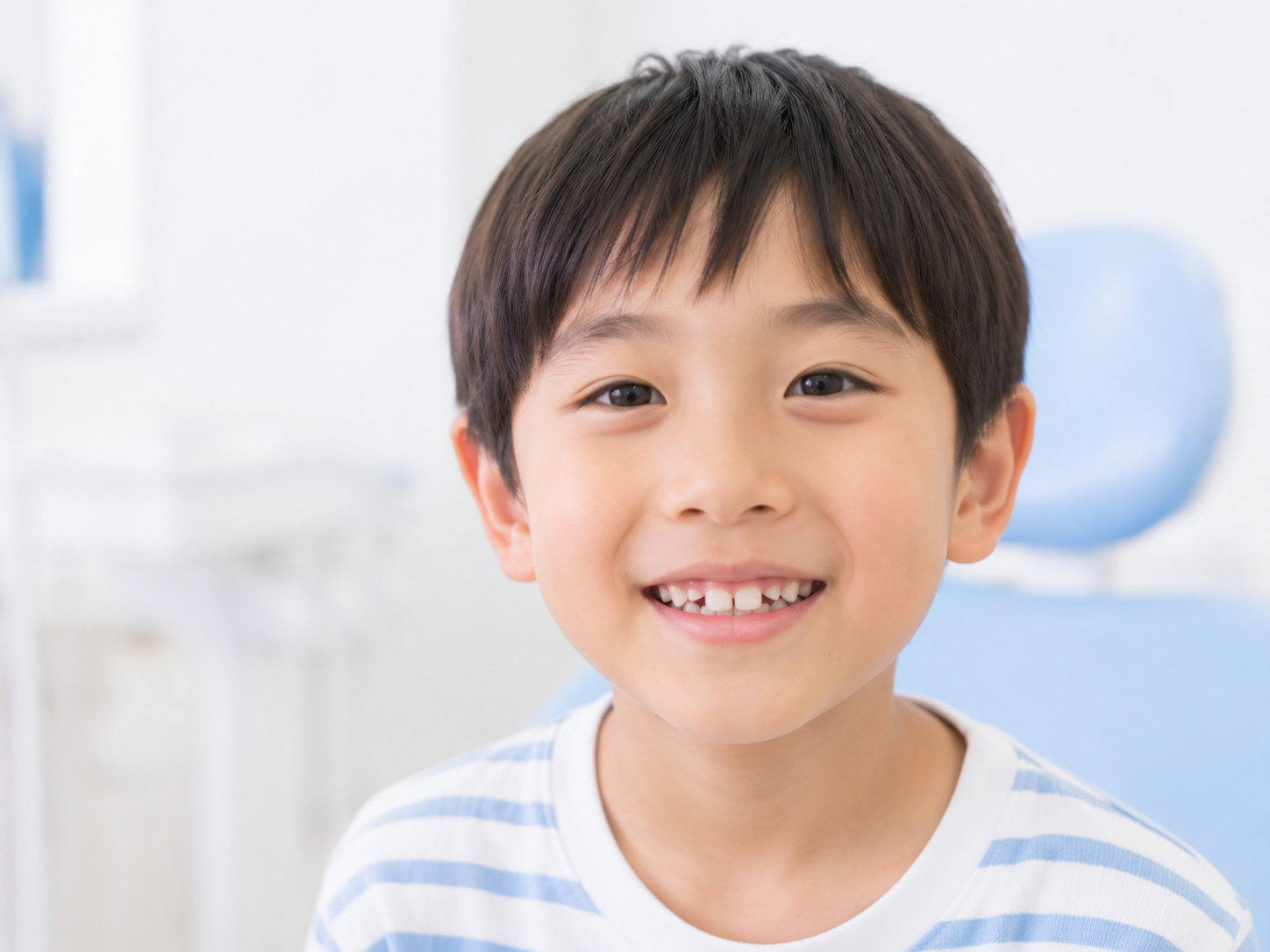前歯のデコボコ・すき間が気になるお子さま